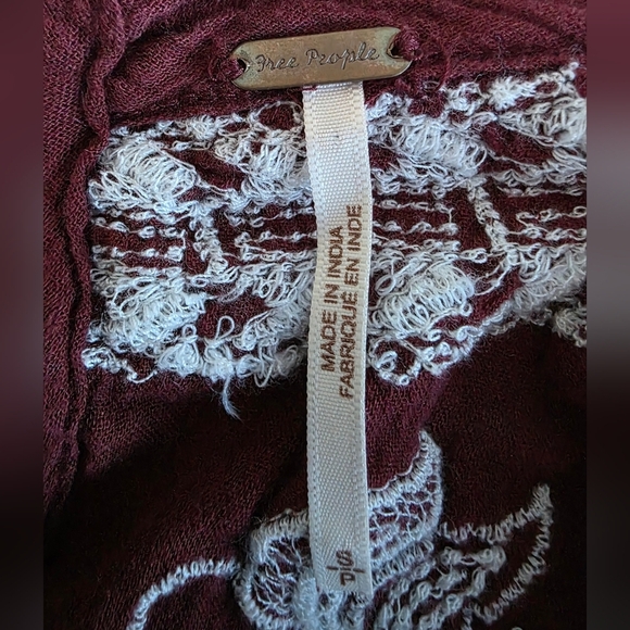 Free People Edie Tiered Embroidered Top Size Small - Picture 3 of 4